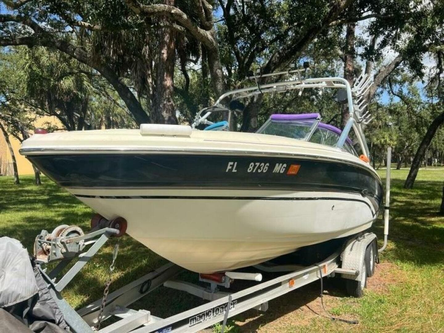 2003 Sea Ray 220 Bow Rider — 2003 · 23' · Pre-Owned
