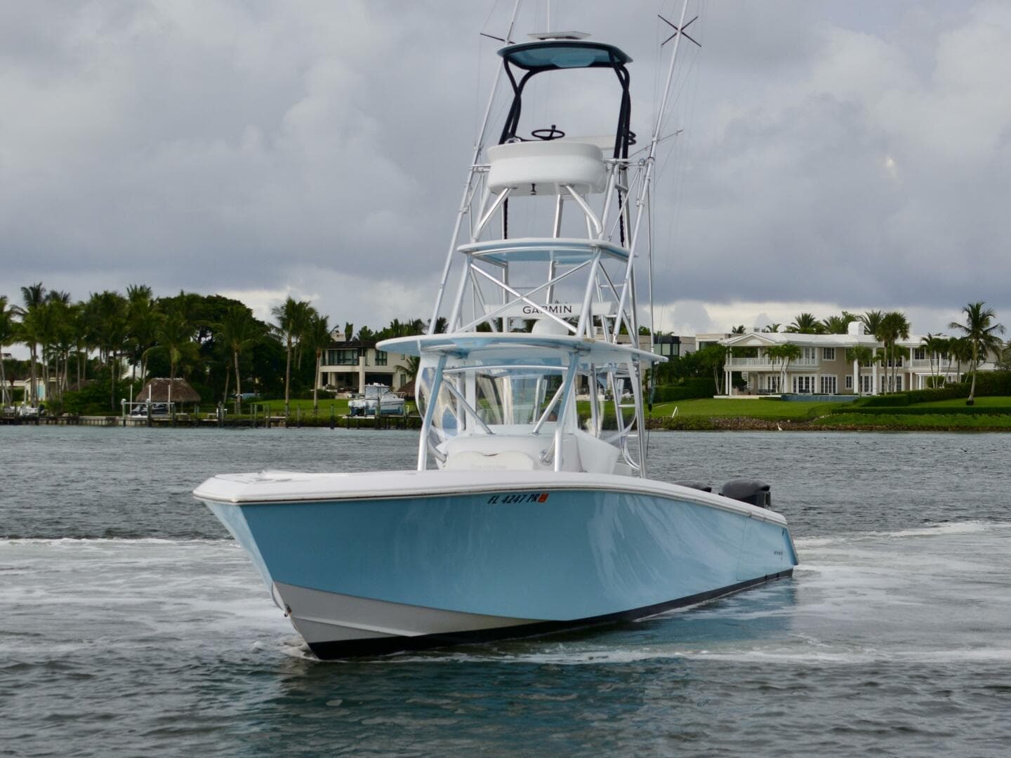 2014 Venture 39CC — 2014 · 39' · Pre-Owned