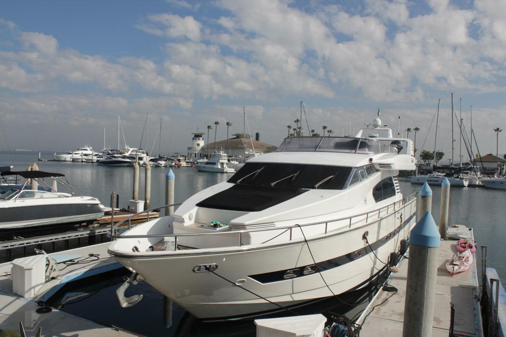 Allegro — 1999 · 69' · 3 Cabins · Pre-Owned