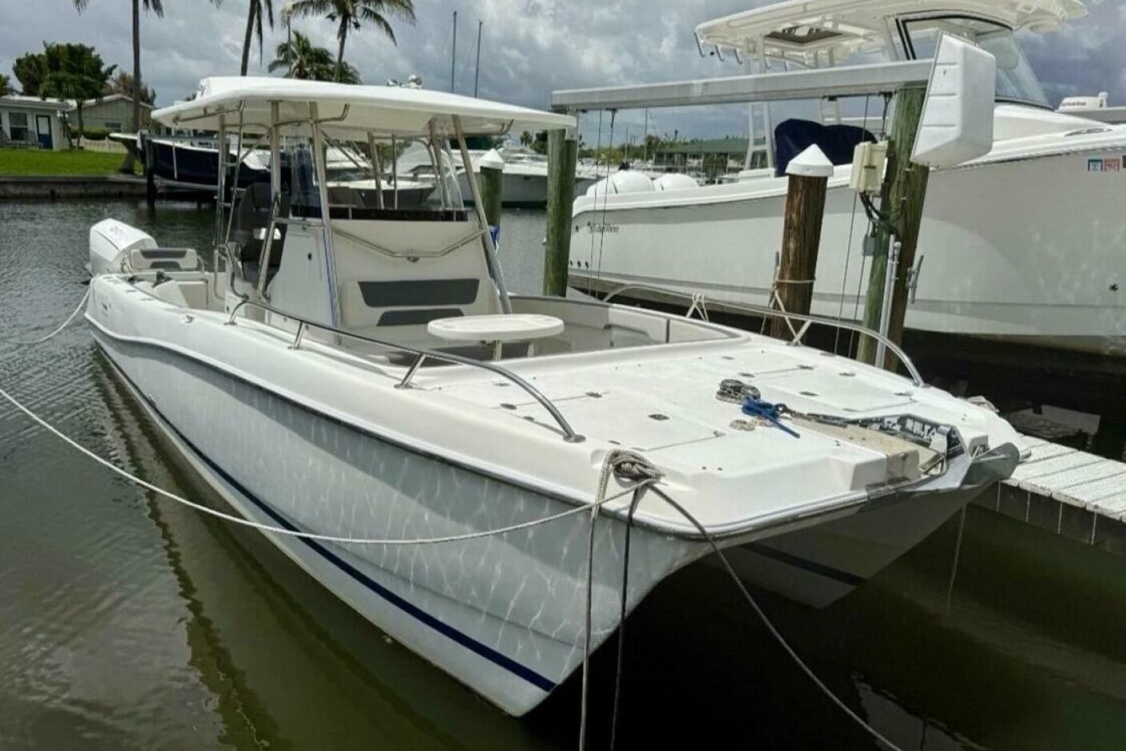 2023 Garnet Offshore 300 HT — 2023 · 28' · Pre-Owned
