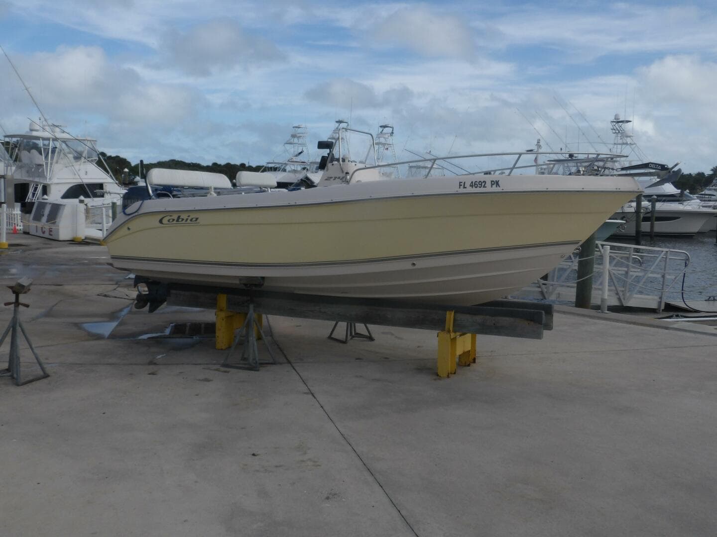 2006 Cobia 210 CC — 2006 · 21' · Pre-Owned