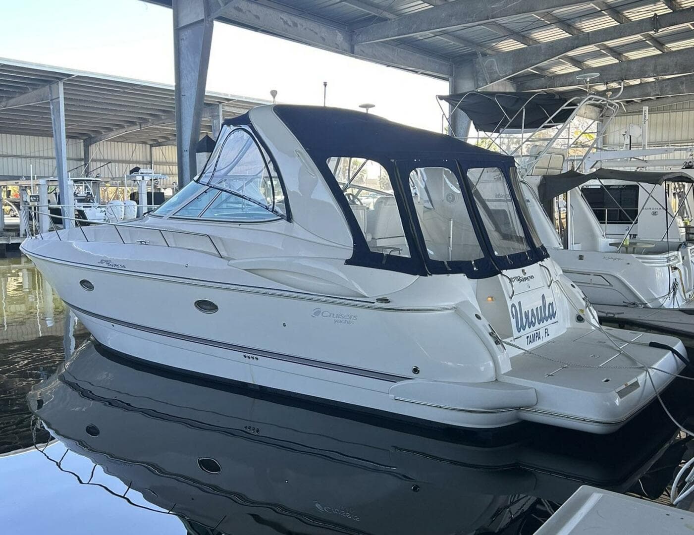 Ursula — 2006 · 37' · 2 Cabins · Pre-Owned