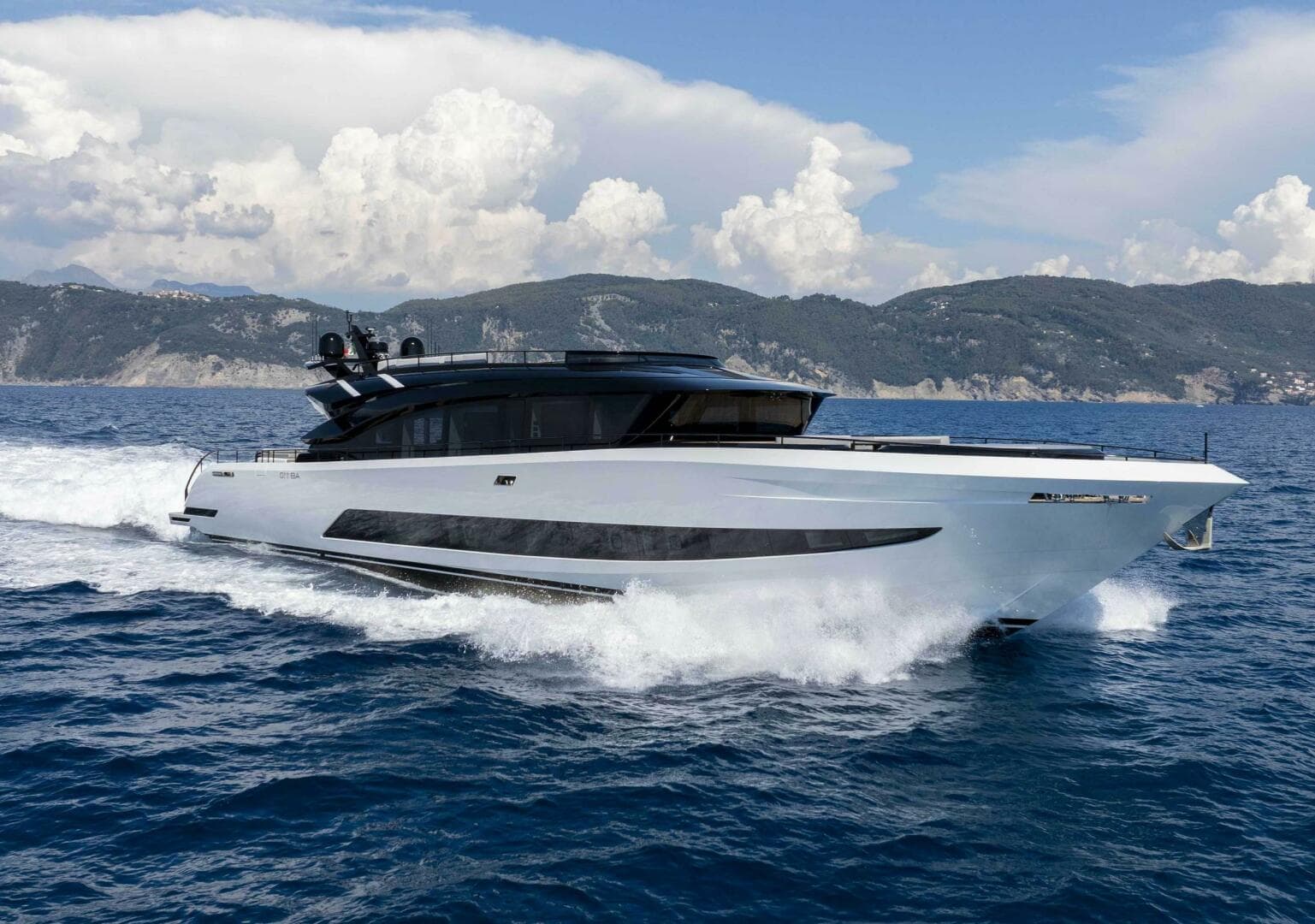50 SHADES OF PLAY — 2025 · 110' · 4 Cabins · Pre-Owned