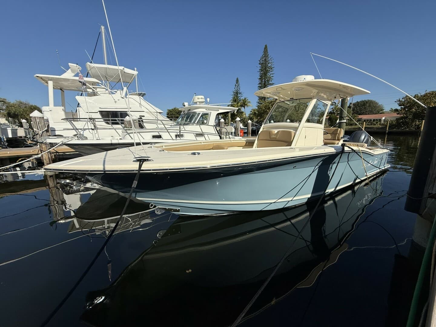 2017 Scout 275LXF — 2017 · 27' · Pre-Owned