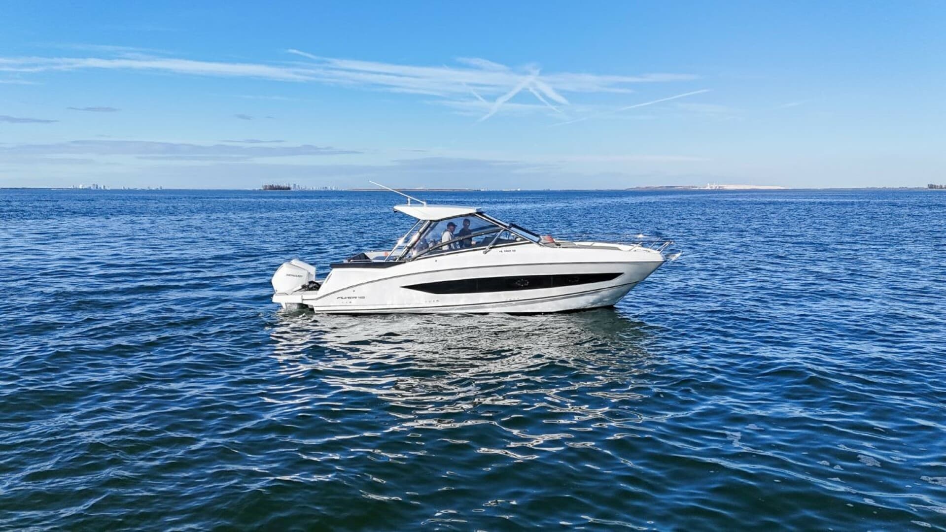 2020 Beneteau Flyer 10 — 2020 · 34' · Pre-Owned