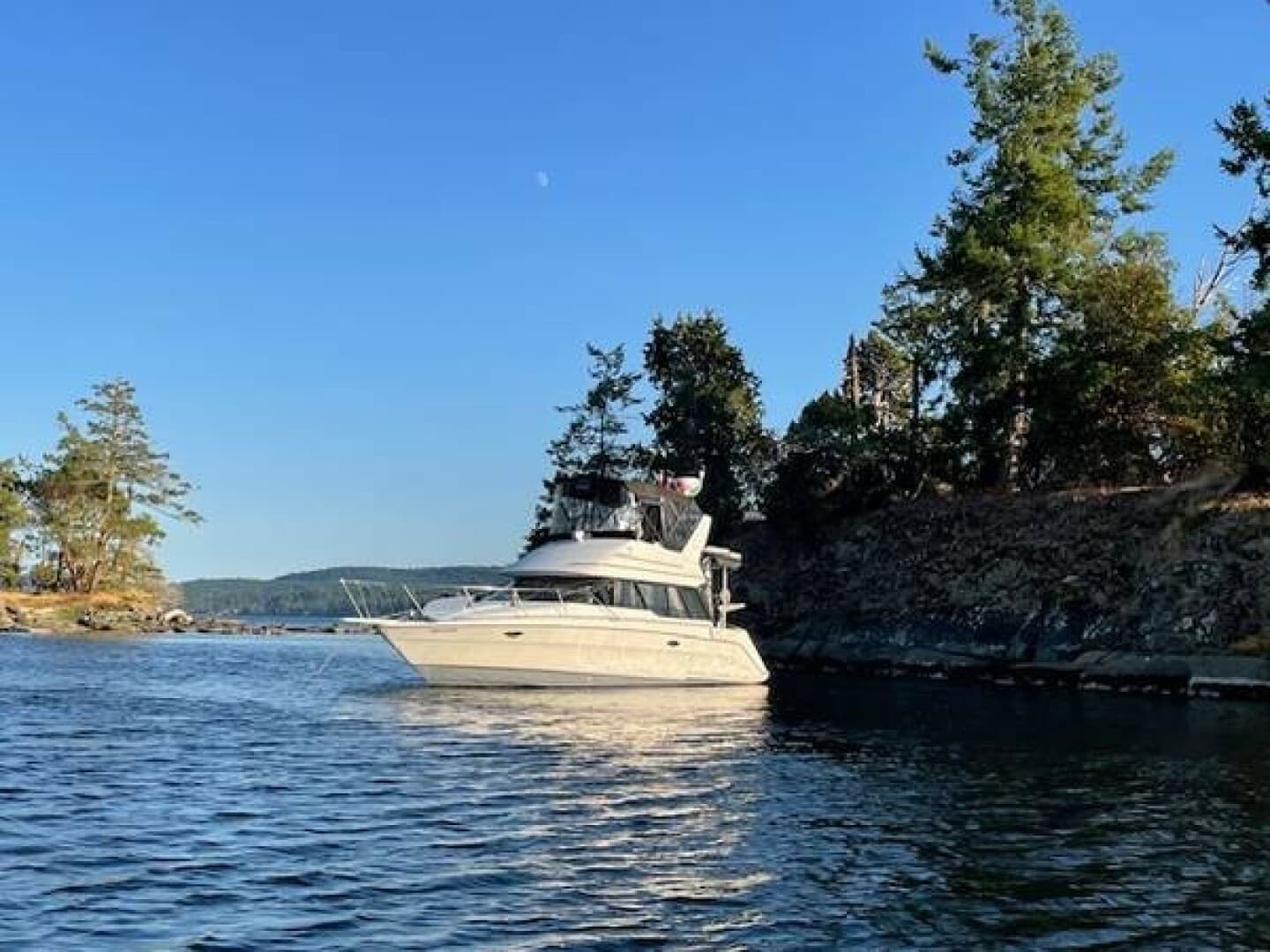 1991 Bayliner — 1991 · 32' · Pre-Owned