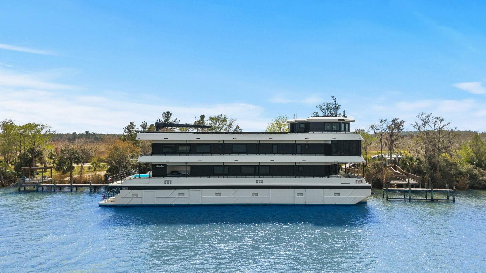 Shine Down — 2025 · 120' · 5 Cabins · New