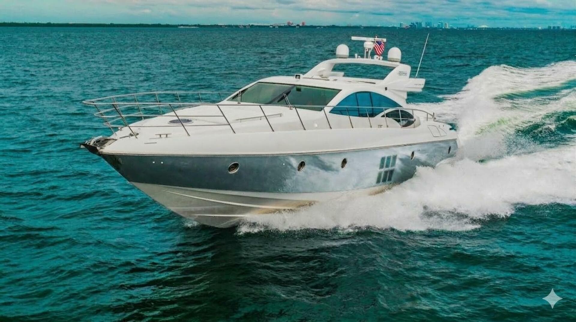 2007 Azimut 68S — 2007 · 68' · 3 Cabins · Pre-Owned