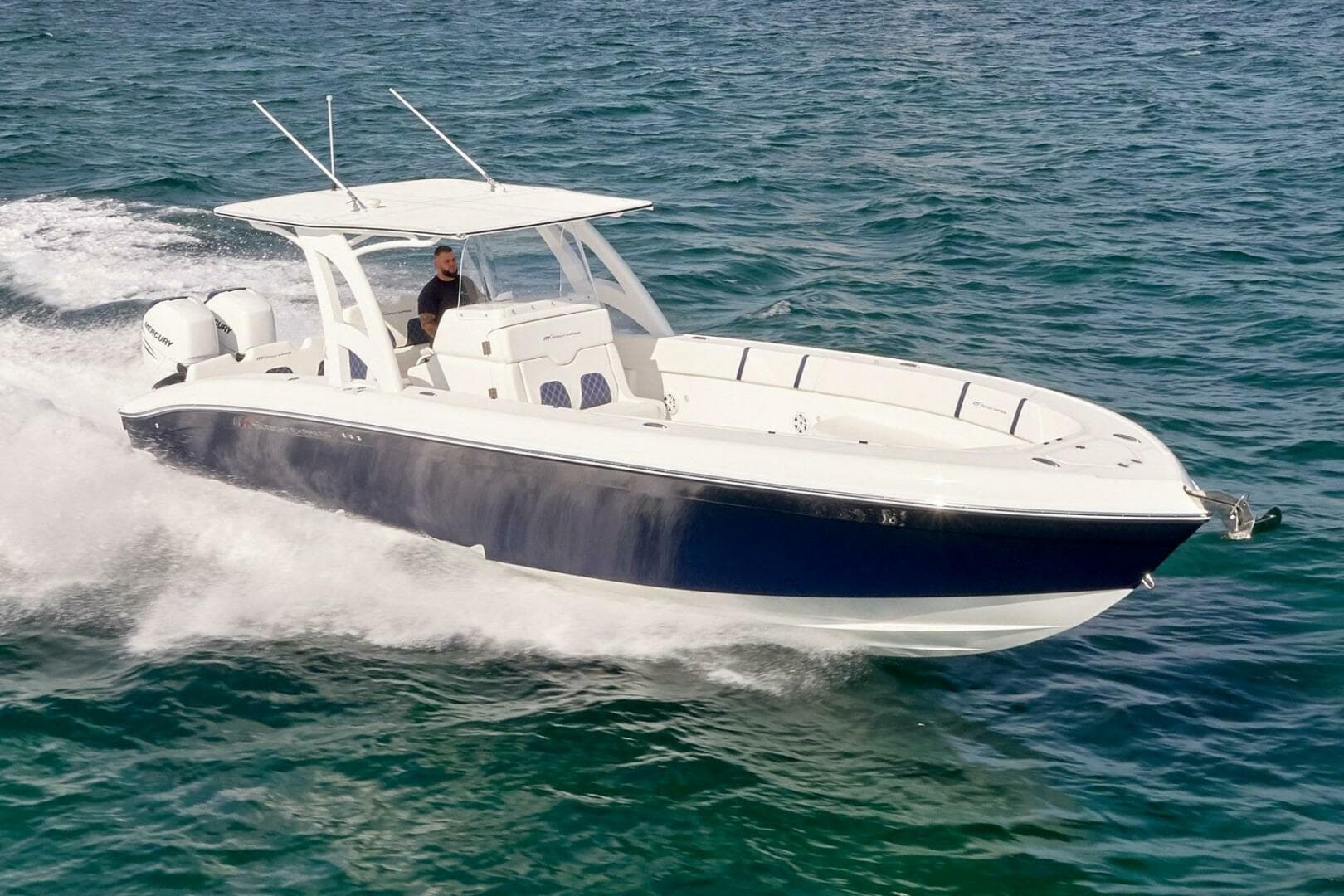 2020 Midnight Express 34 Open — 2020 · 34' · Pre-Owned