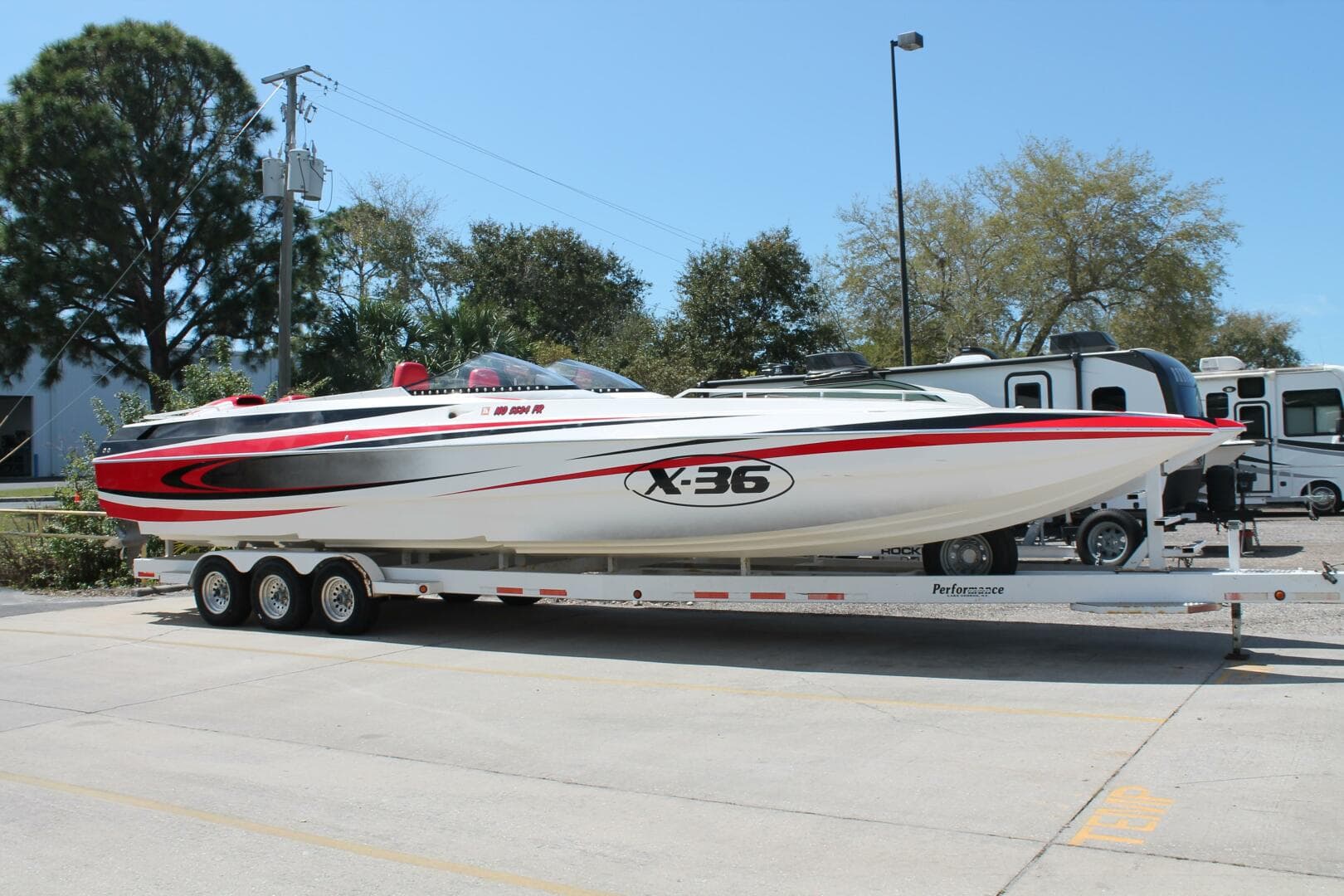 2004 Spectre — 2004 · 36' · Pre-Owned