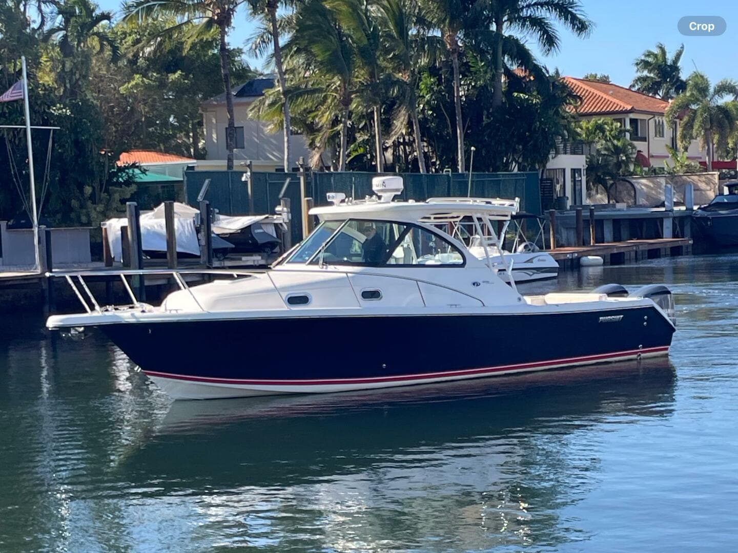 Encore — 2014 · 33' · 2 Cabins · Pre-Owned