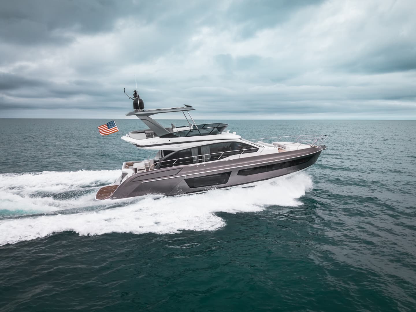2023 Azimut 53 FLY — 2023 · 53' · Pre-Owned