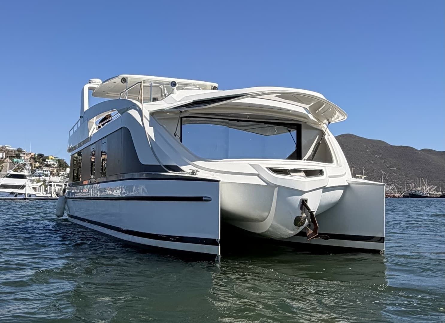 Salute In Pluribus — 2018 · 54' · 3 Cabins · Pre-Owned