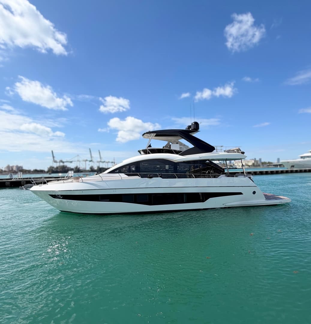 2026 Astondoa 66 Flybridge — 2026 · 66' · 4 Cabins · New