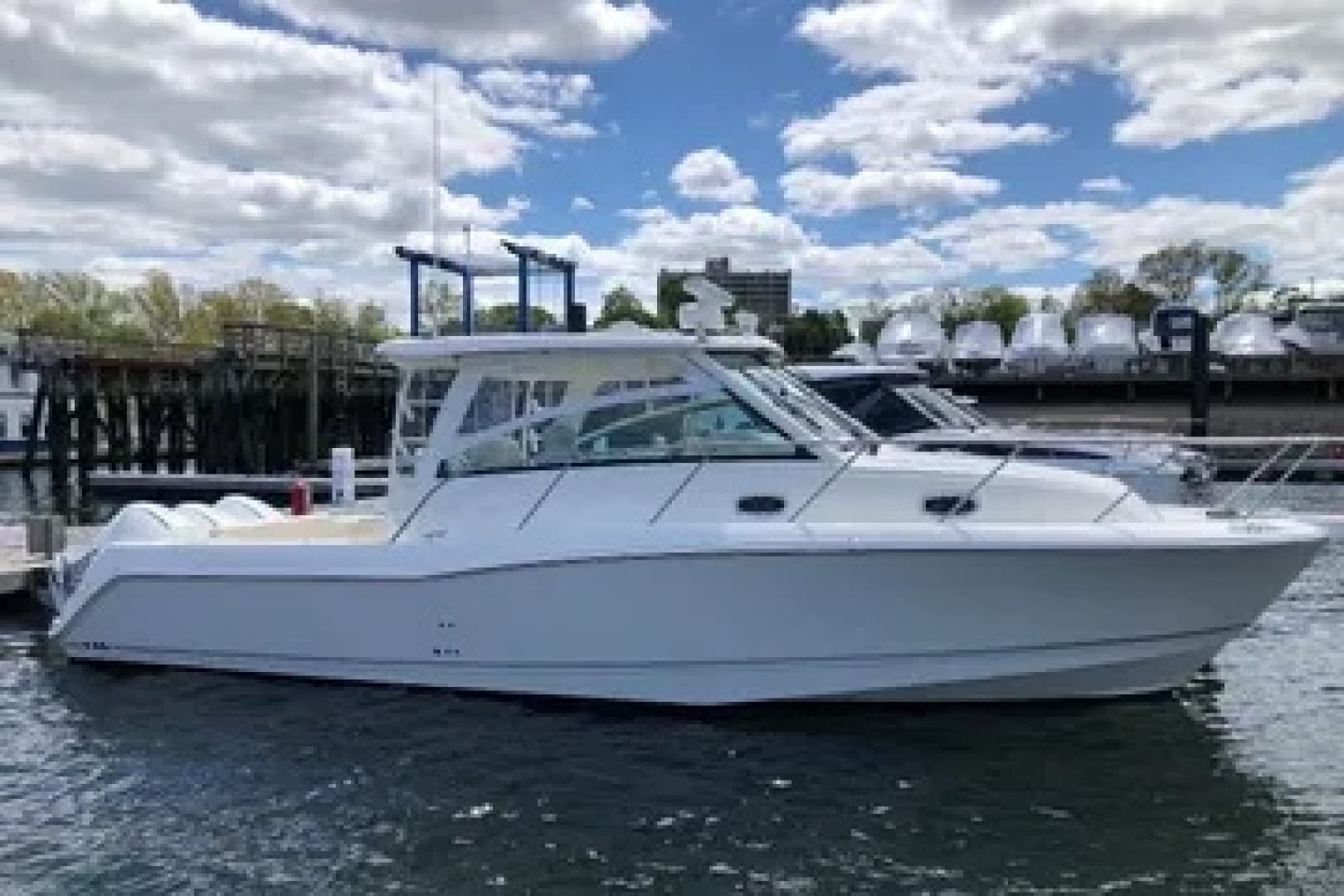 LINDA LEE — 2020 · 34' · Pre-Owned