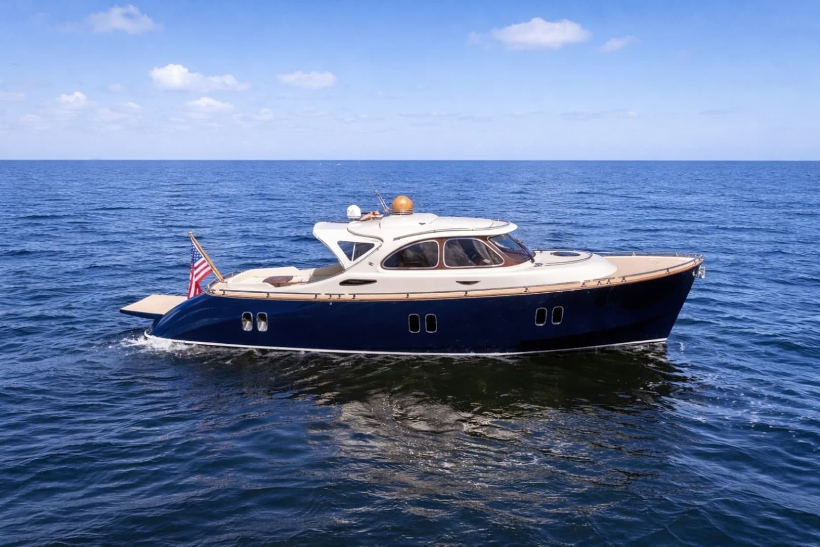 Mississippi Queen — 2012 · 44' · 2 Cabins · Pre-Owned