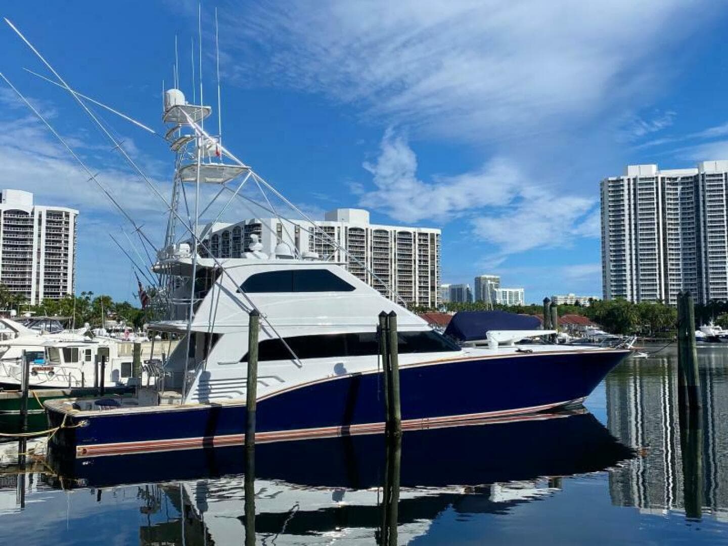 REEL DEAL — 2005 · 82' · 3 Cabins · Pre-Owned