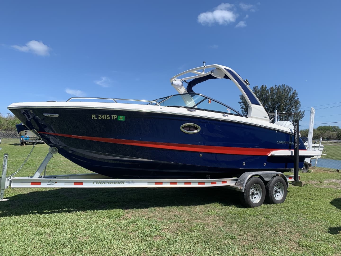 2023 Chaparral 270 OSX — 2023 · 27' · Pre-Owned