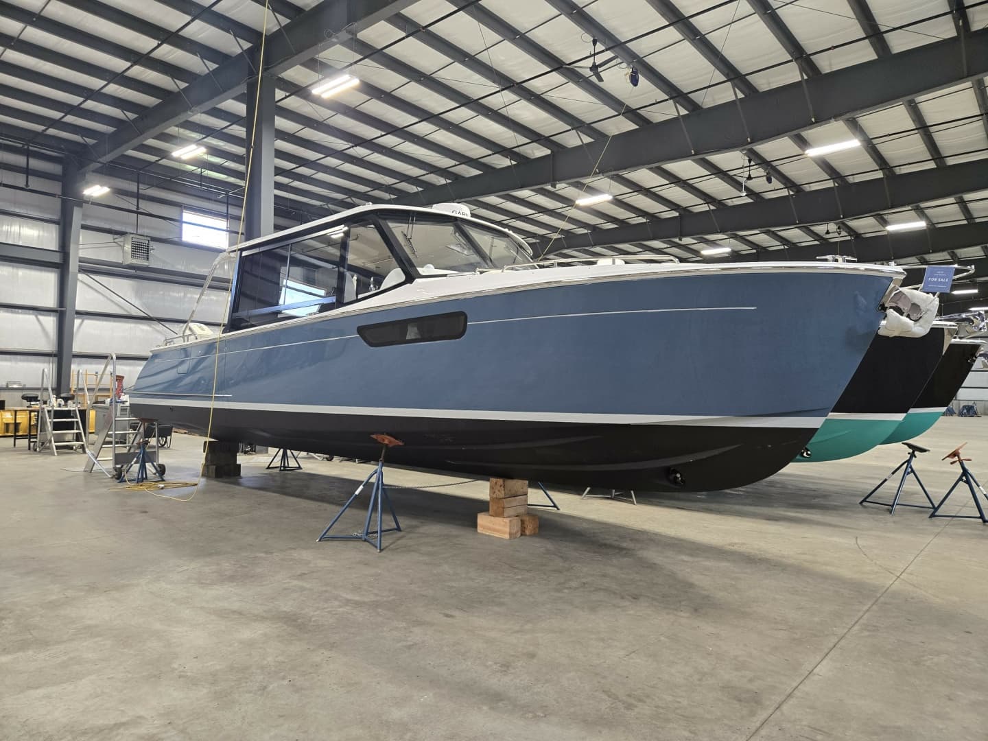 The Sunshine Crew — 2026 · 38' · Pre-Owned