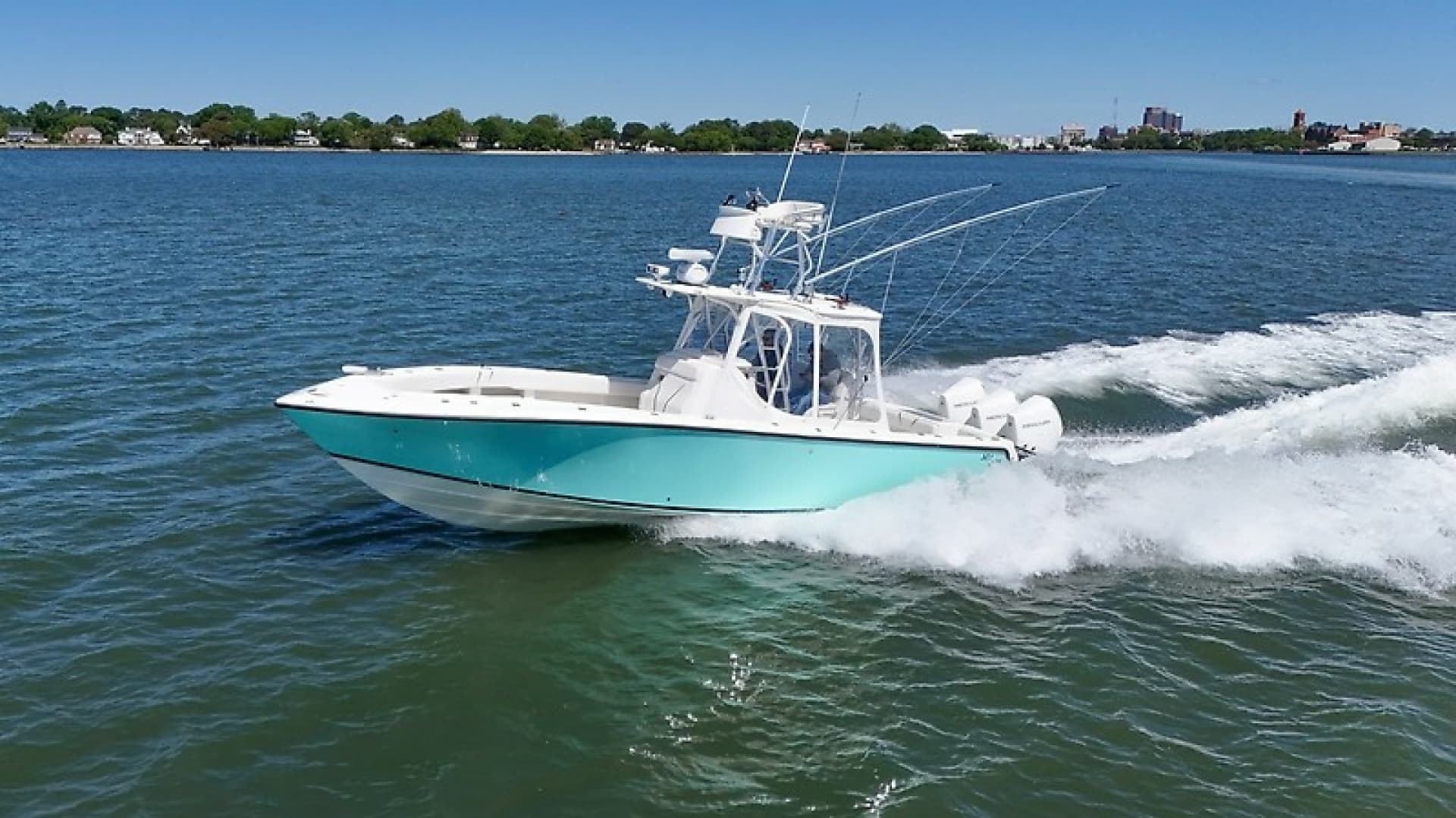 Liquid Therapy — 2014 · 34' · Pre-Owned