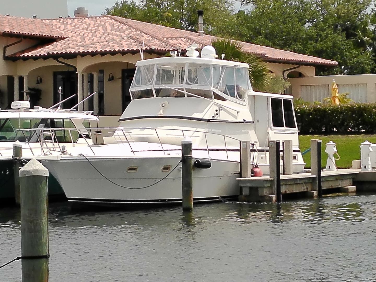 1986 Viking — 1986 · 44' · Pre-Owned