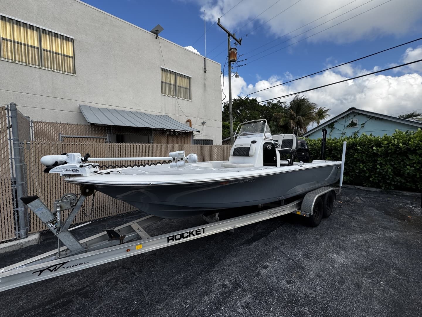 2022 Tidewater 2110 Bay — 2022 · 21' · Pre-Owned