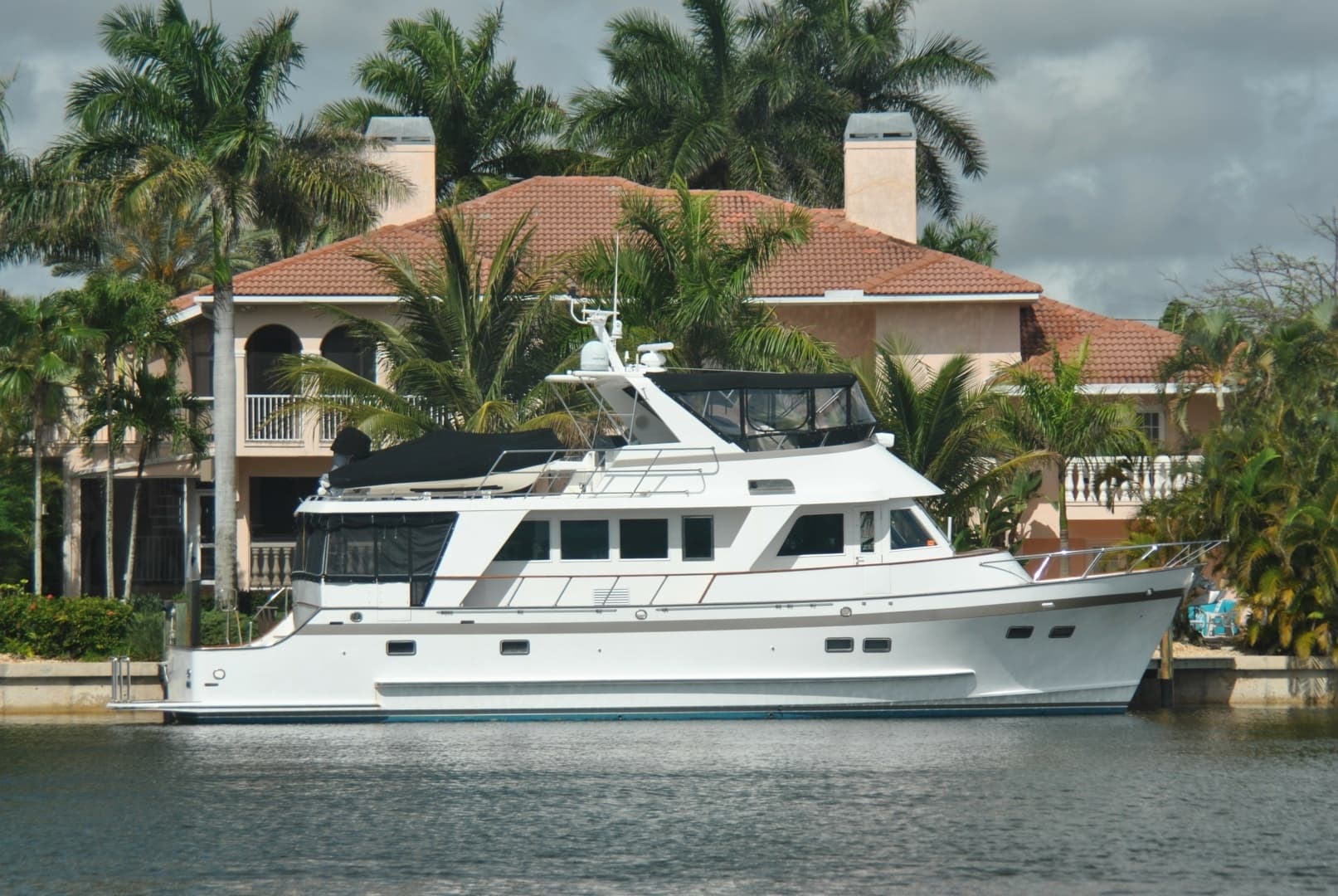 WANDERER — 2002 · 64' · 4 Cabins · Pre-Owned