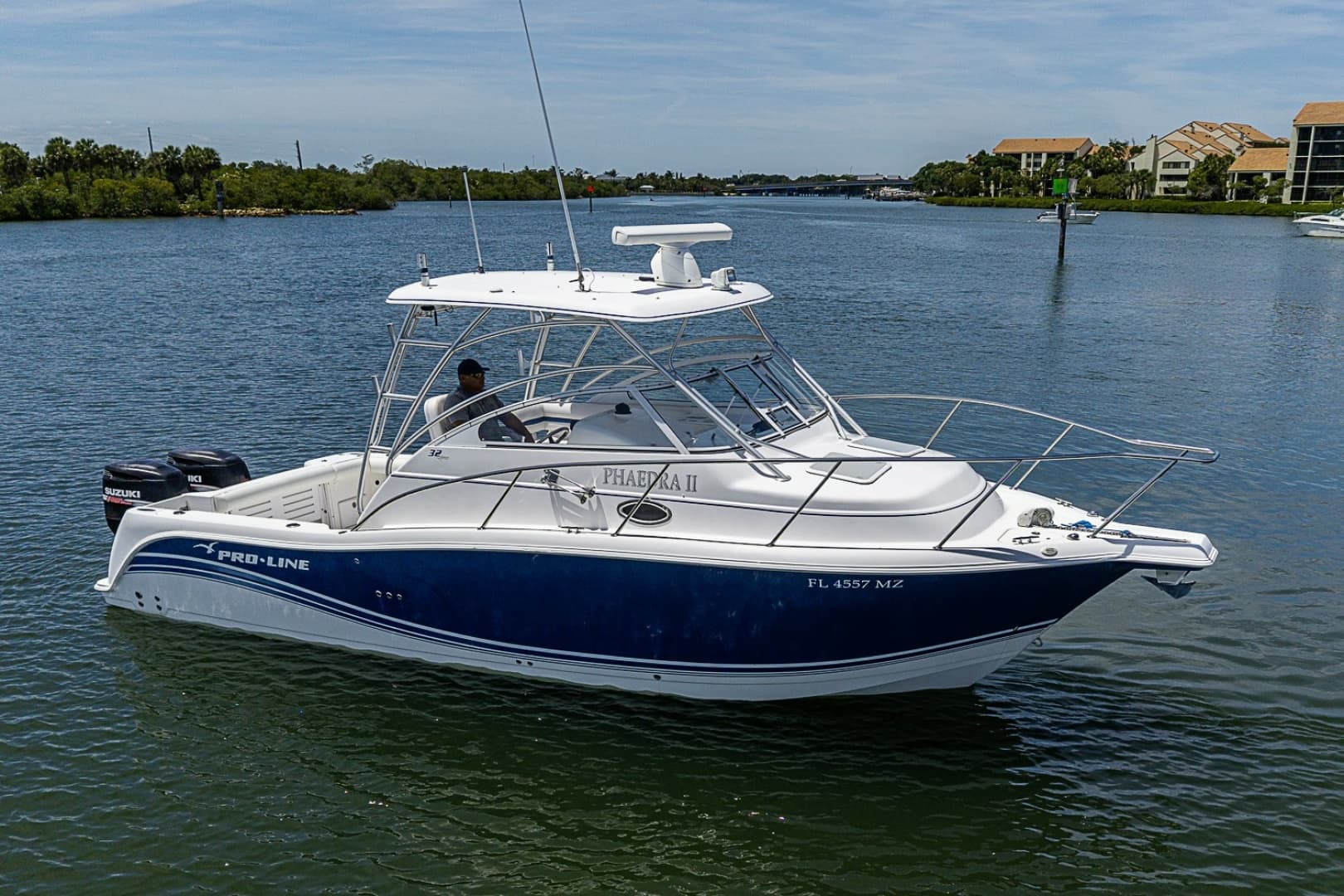 Phaedra II — 2005 · 32' · Pre-Owned