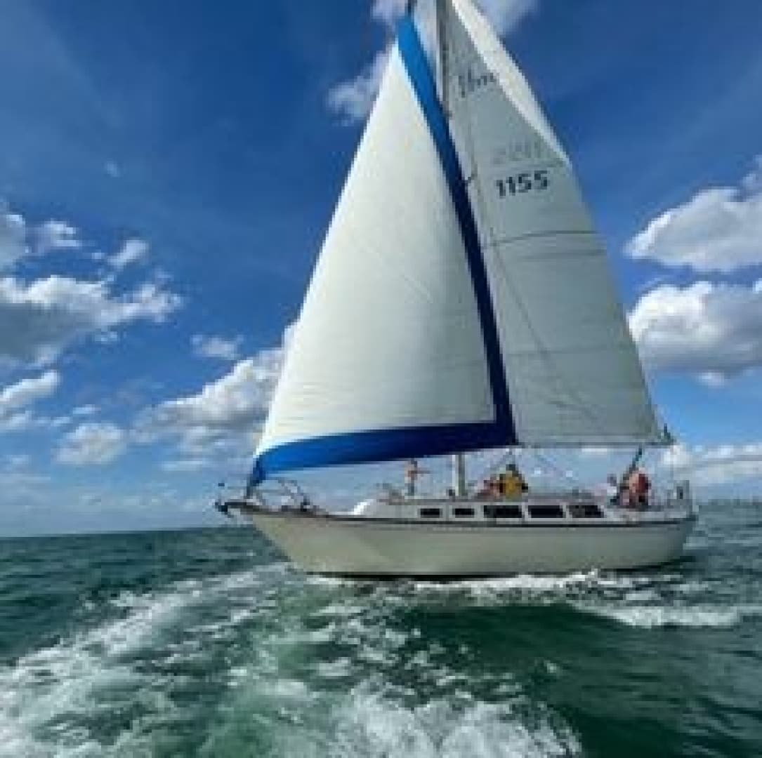 1985 S2 — 1985 · 36' · Pre-Owned