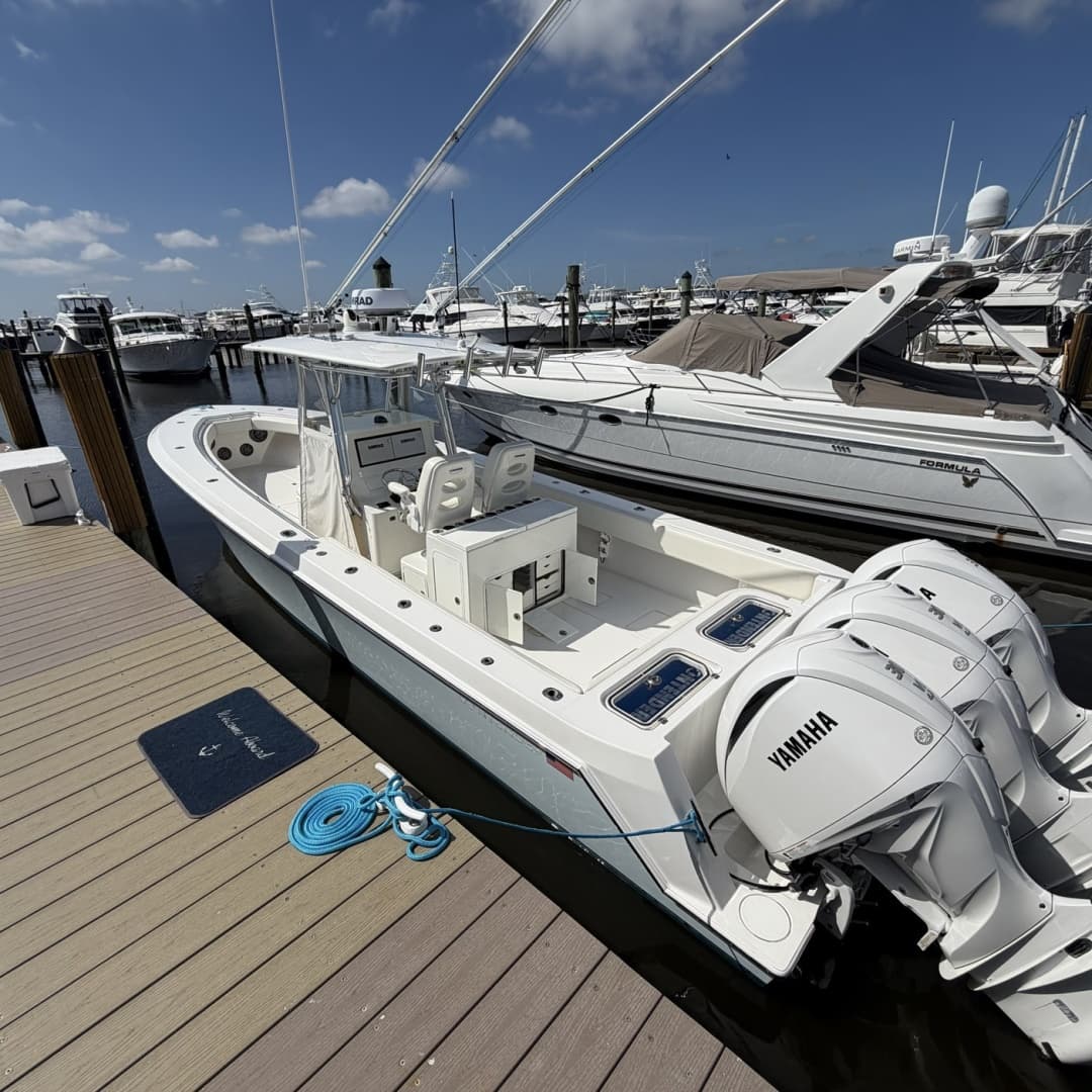 2009 Contender 33 Tournament — 2009 · 33' · Pre-Owned