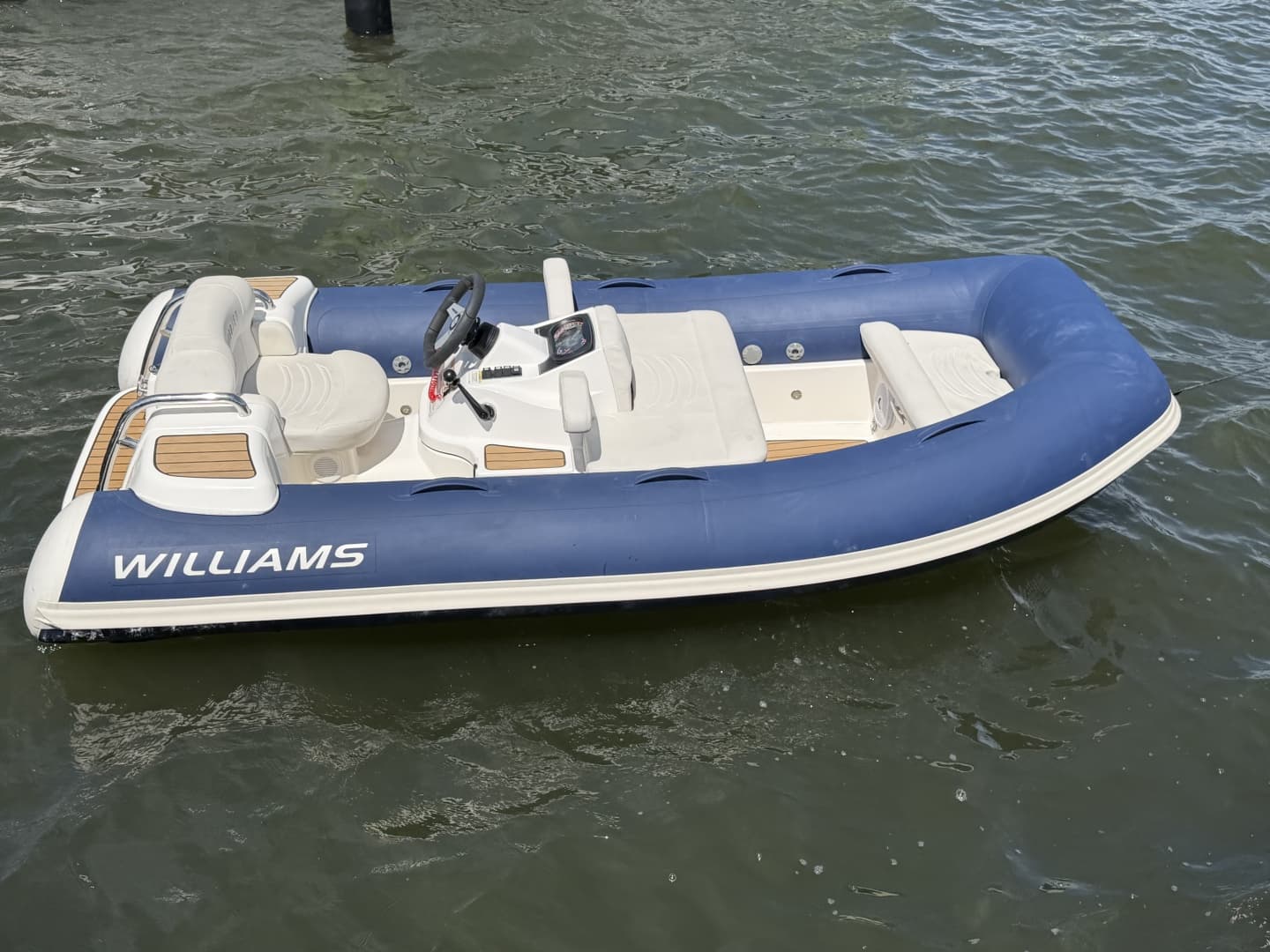 2022 Williams Jet Tenders TurboJet325 — 2022 · 10' · Pre-Owned