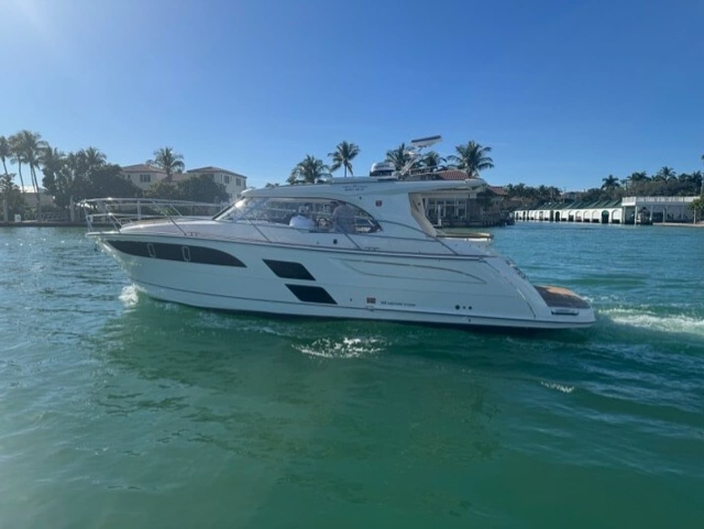 2026 Marex 360 Cabriolet Cruiser — 2026 · 37' · Pre-Owned