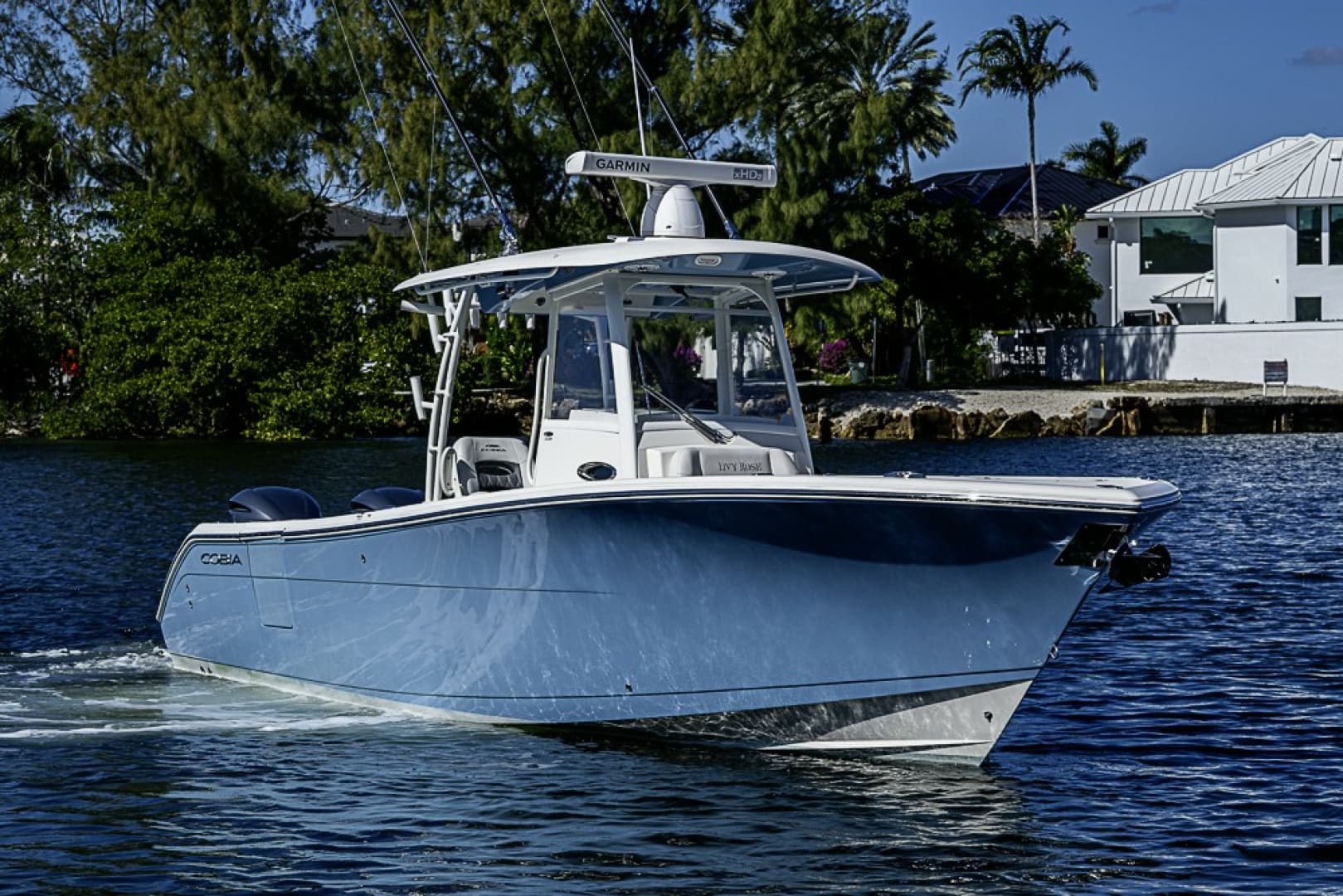 2021 Cobia 320 CC — 2021 · 32' · Pre-Owned
