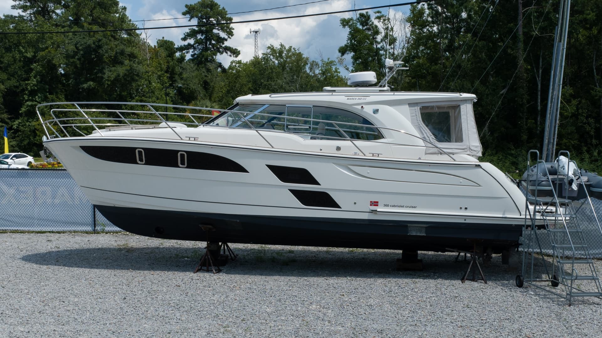 2026 Marex 360 Cabriolet Cruiser — 2026 · 37' · Pre-Owned