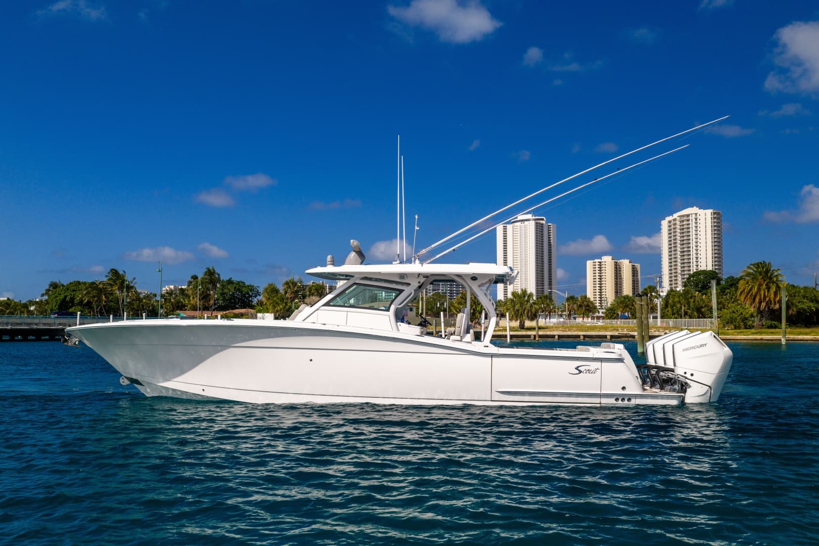 2024 Scout 400 LXF — 2024 · 39' · Pre-Owned