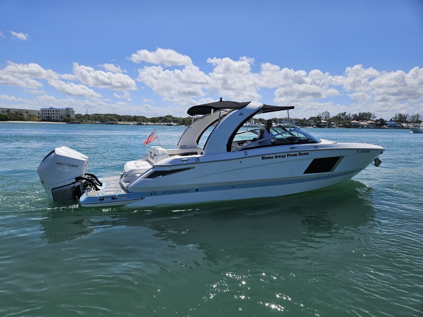 2020 Four Winns H290 OB — 2020 · 30' · Pre-Owned