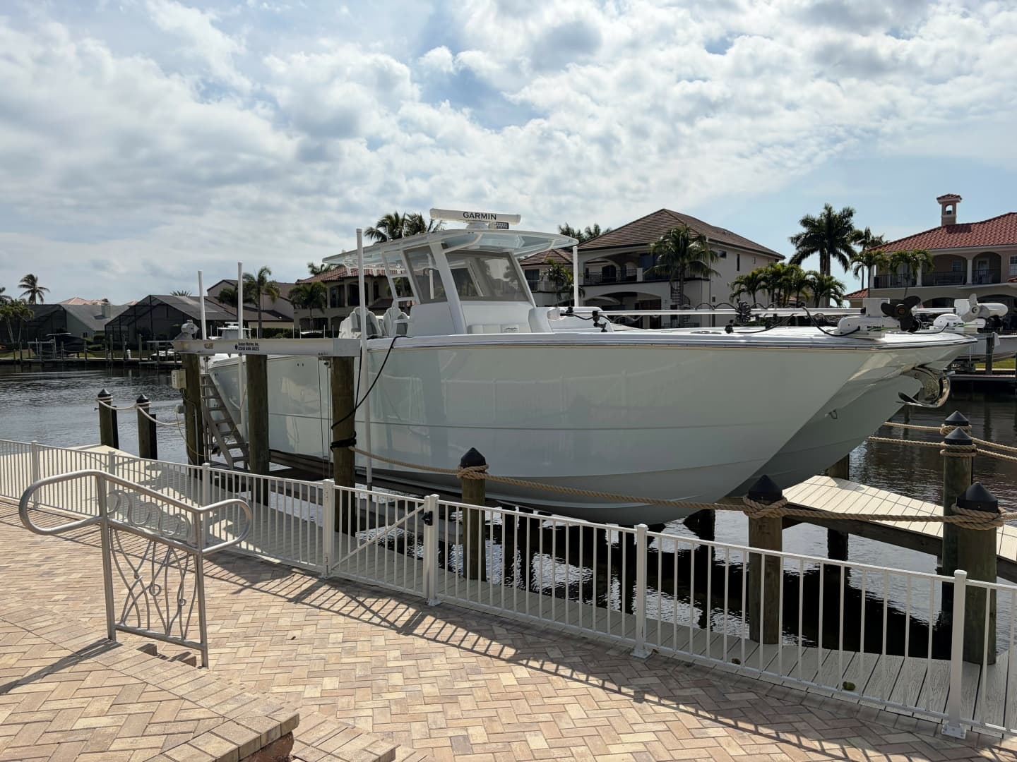 2019 Invincible — 2019 · 40' · Pre-Owned