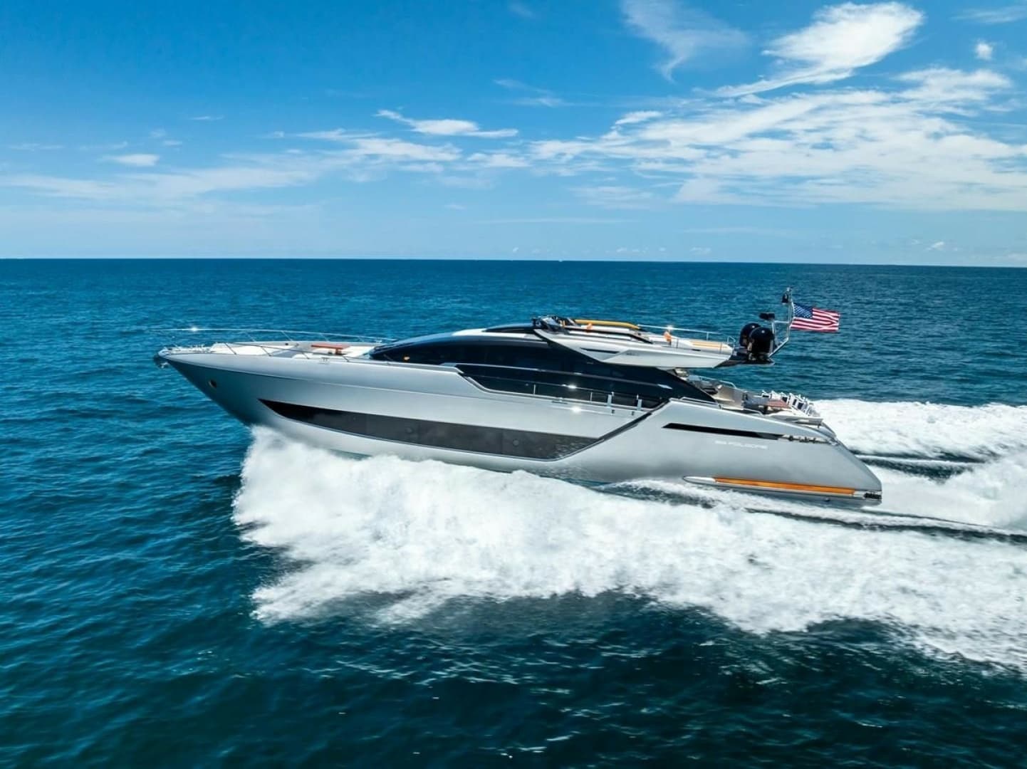 2022 Riva Folgore — 2022 · 88' · 4 Cabins · Pre-Owned