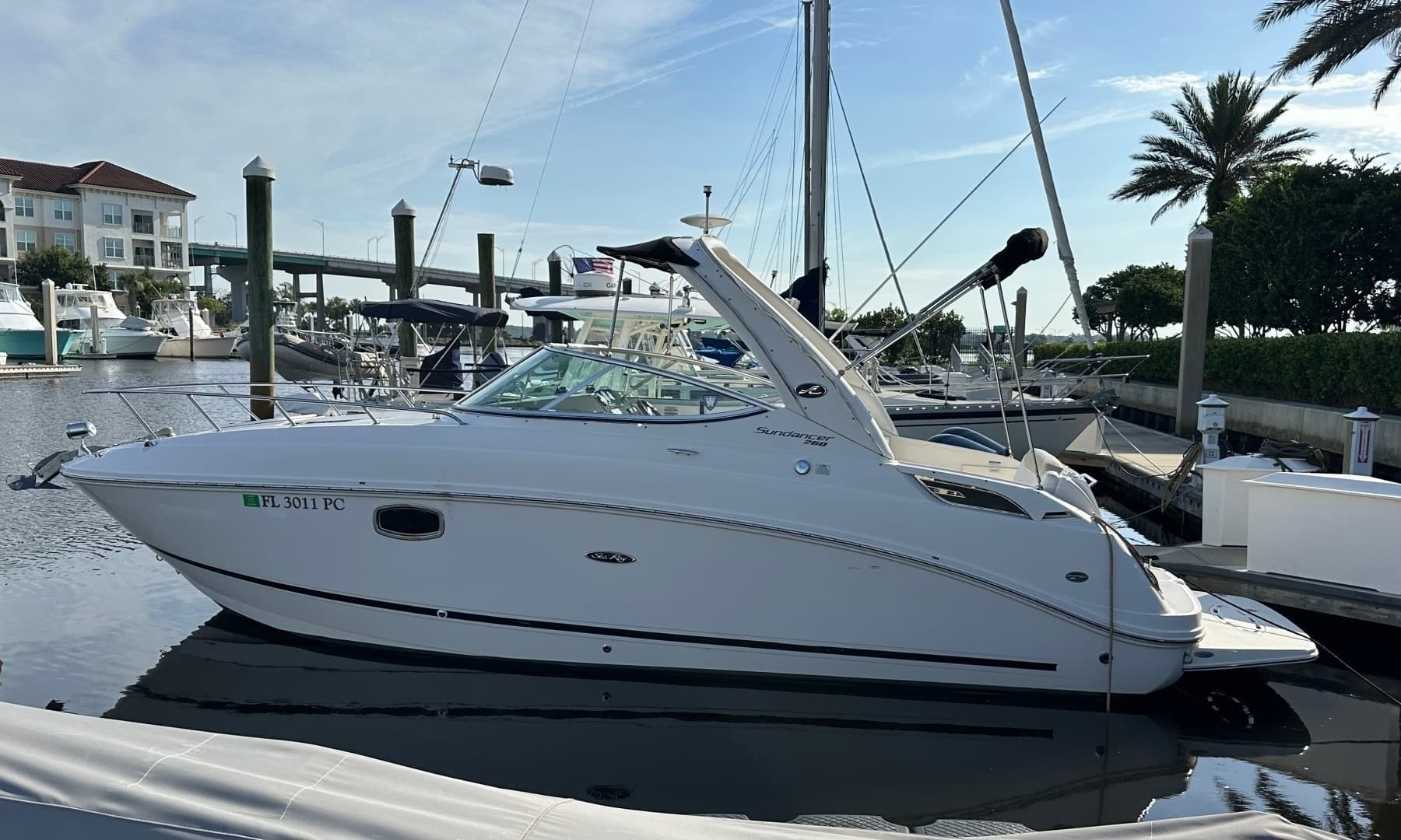 2010 Sea Ray Sundancer 260 — 2010 · 26' · Pre-Owned