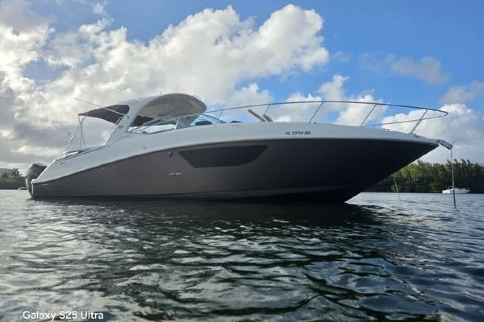 2010 Sea Ray 370 Sundancer — 2010 · 37' · Pre-Owned