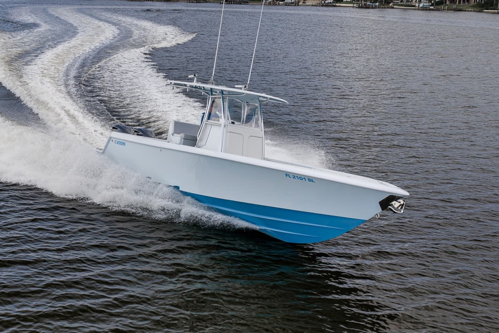 2019 Contender — 2019 · 32' · Pre-Owned