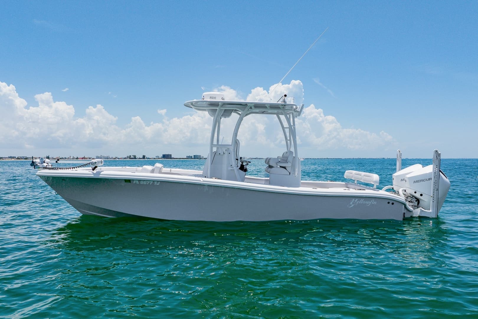 2023 Yellowfin Hybrid — 2023 · 26' · Pre-Owned