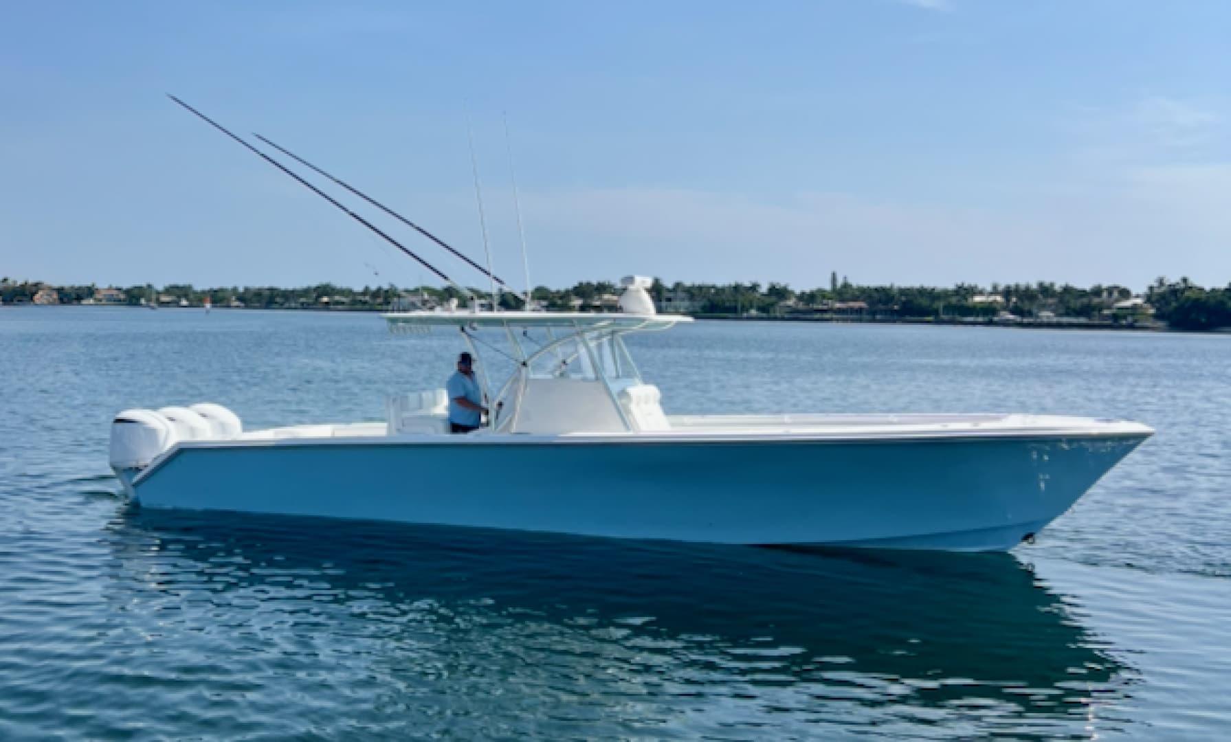 2015 SeaHunter 37 Tournament — 2015 · 37' · Pre-Owned