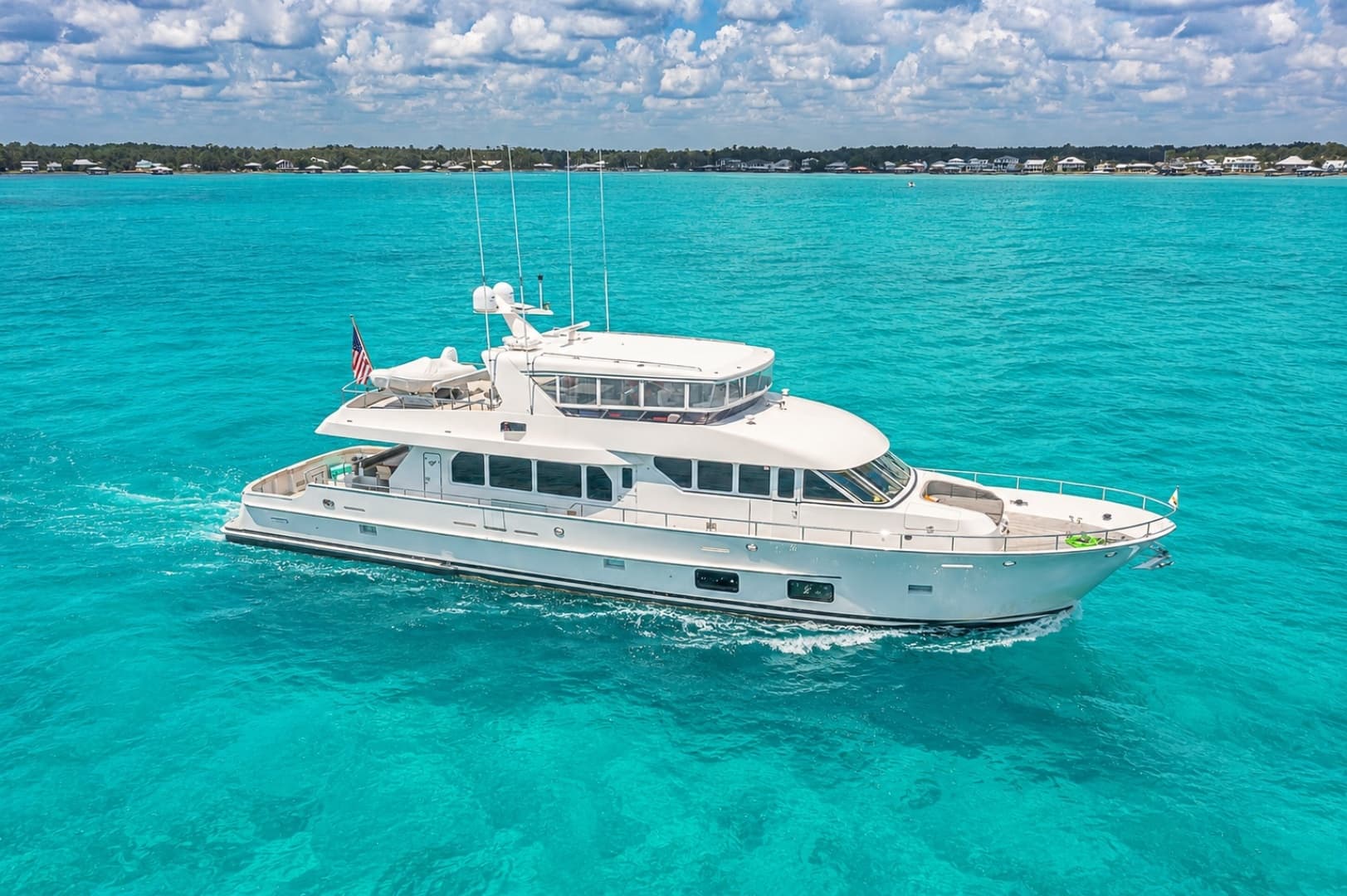 No Name — 2015 · 92' · 4 Cabins · Pre-Owned