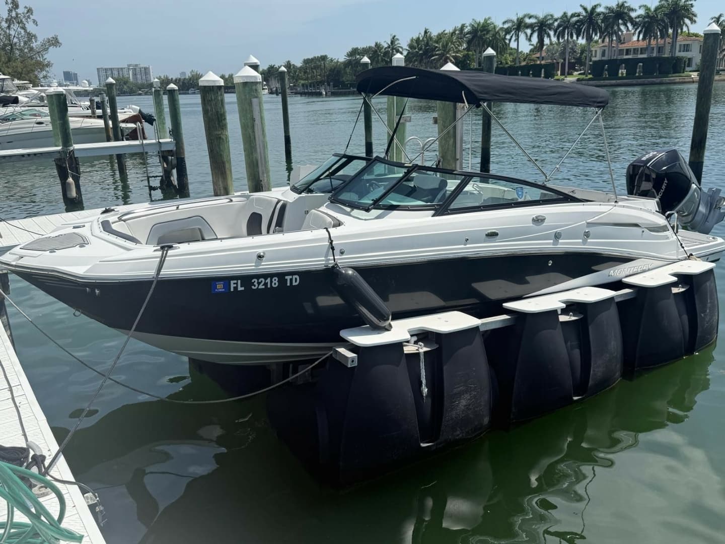 2022 Monterey — 2022 · 26' · Pre-Owned