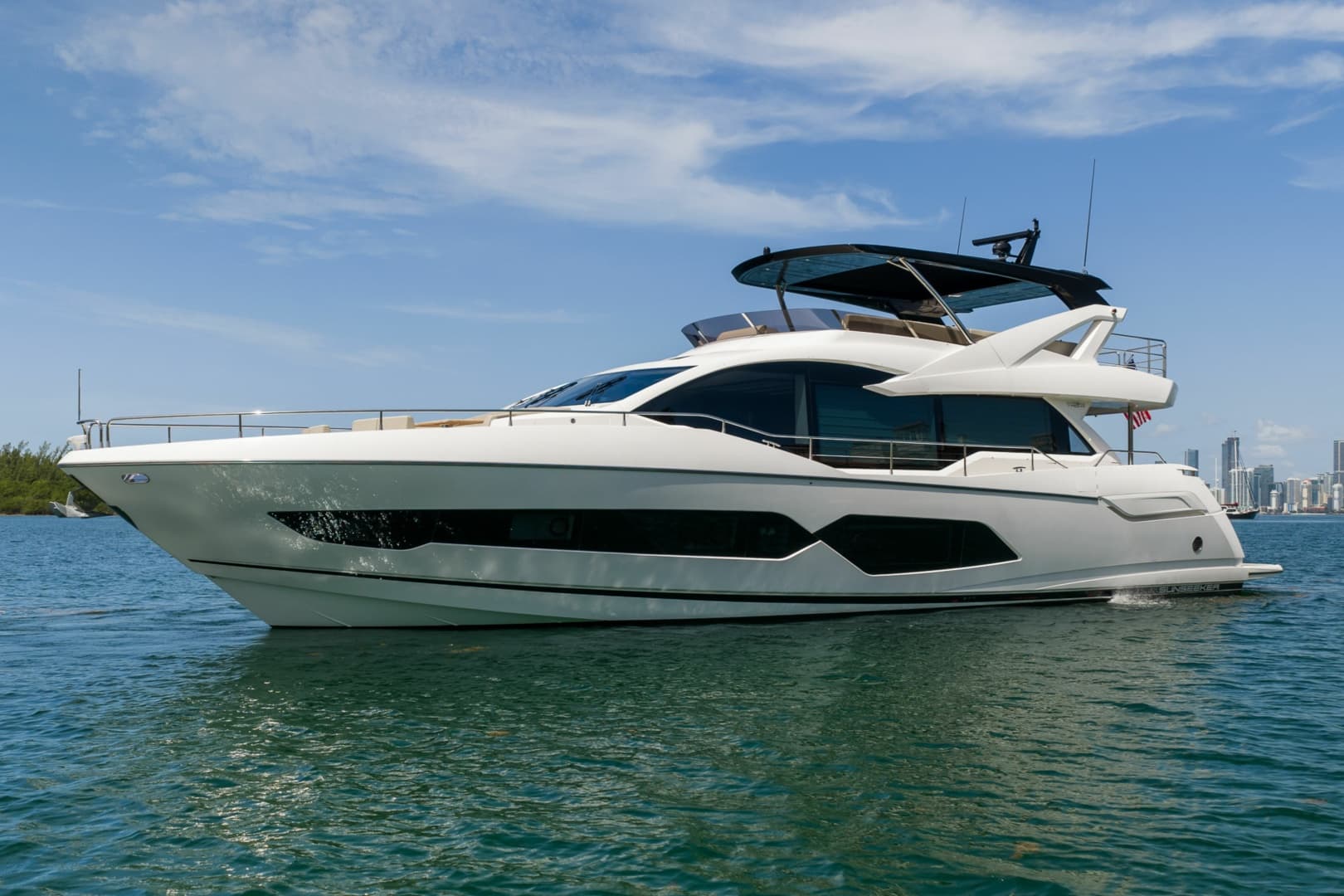 BAZINGA — 2025 · 77' · 4 Cabins · Pre-Owned