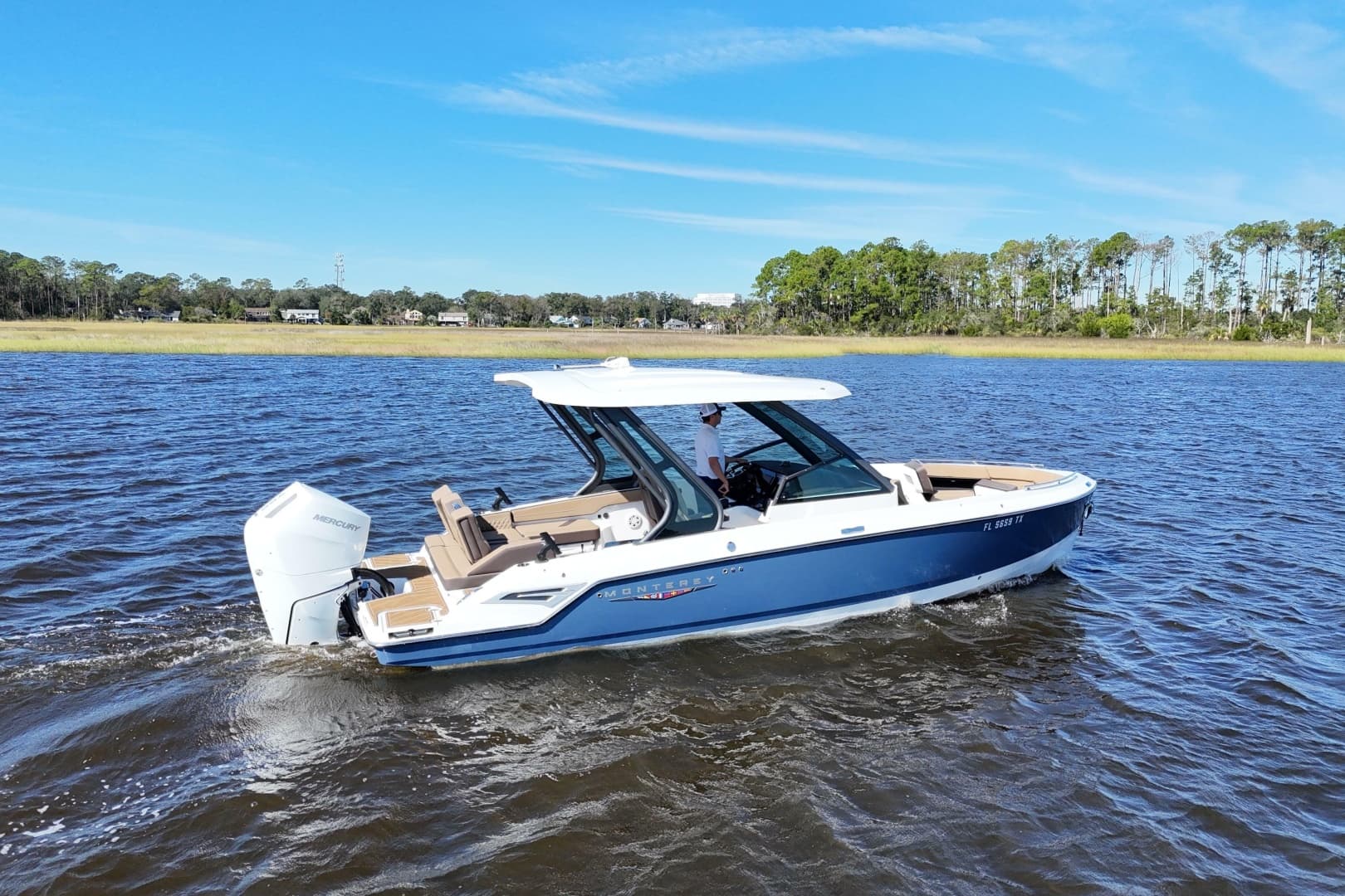 2025 Monterey Elite 27 OB — 2025 · 27' · Pre-Owned