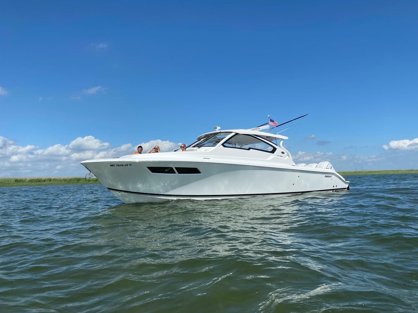 2022 Pursuit DC 365 Dual Console — 2022 · 37' · Pre-Owned