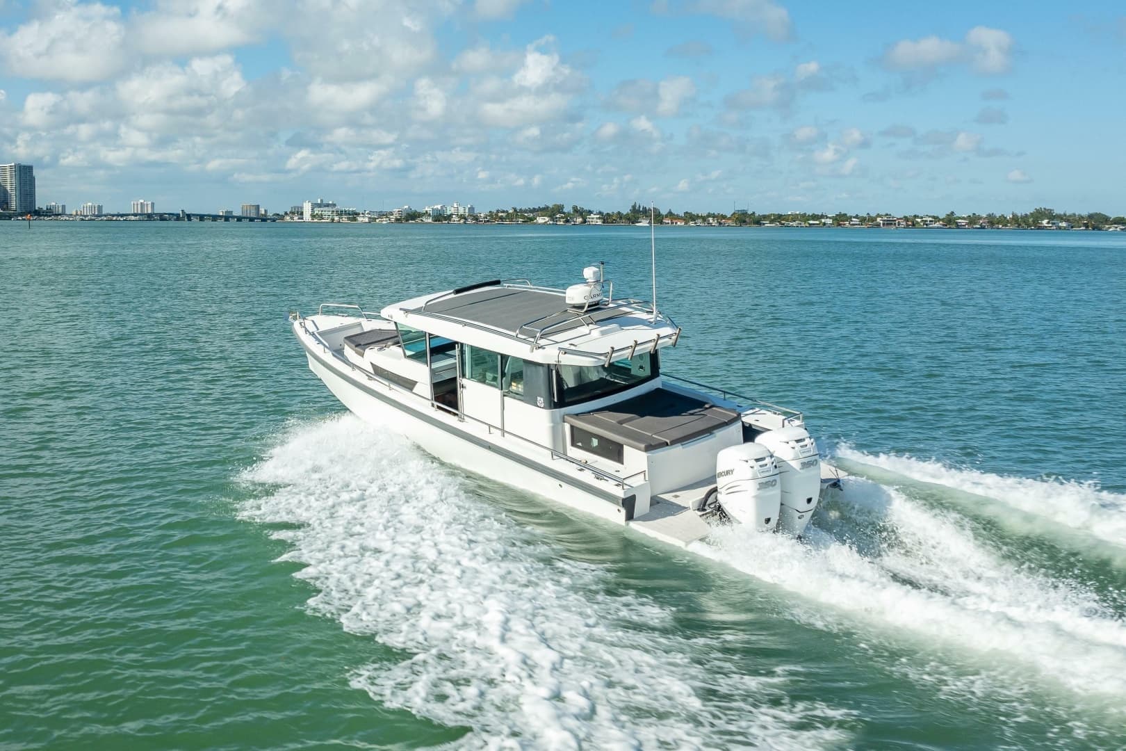 2018 Axopar 37 XC Cross Cabin — 2018 · 37' · Pre-Owned