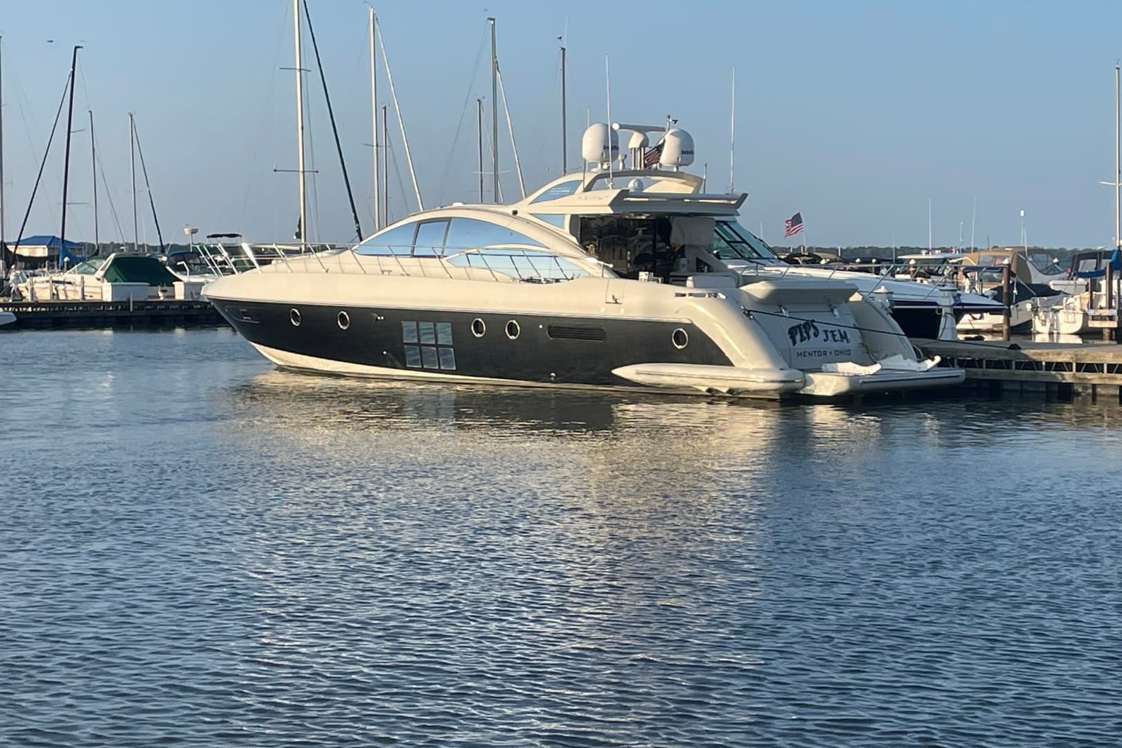 2010 Azimut 62S — 2010 · 62' · Pre-Owned